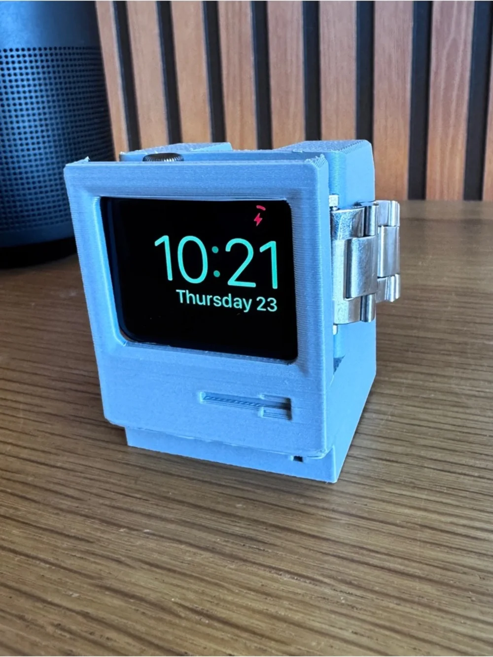 Retro Macintosh Apple Watch Charging Stand Dock Matte Gray
